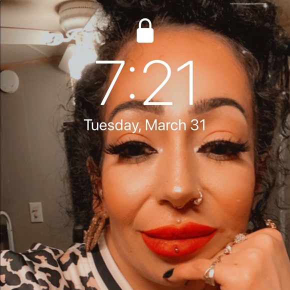 Meet your Posher, Cindy - Picture 1 of 1